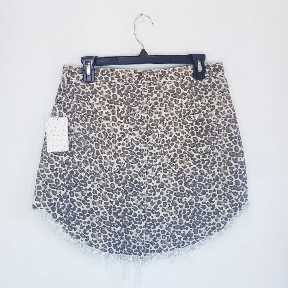 🌸 NEW Free People | Bailey Leopard‎ Print Denim Skirt 29